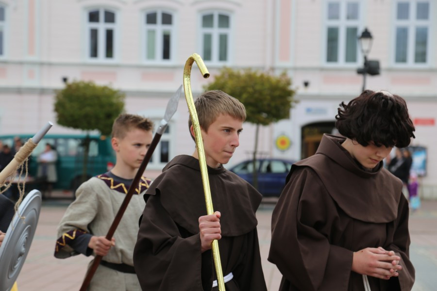 Mieszko z Dobrawą, Wyklęci i Gabriel Narutowicz na sanockim rynku [FOTORELACJA]