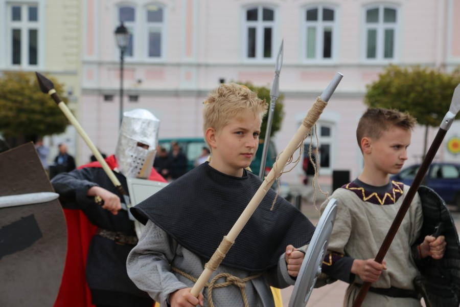 Mieszko z Dobrawą, Wyklęci i Gabriel Narutowicz na sanockim rynku [FOTORELACJA]