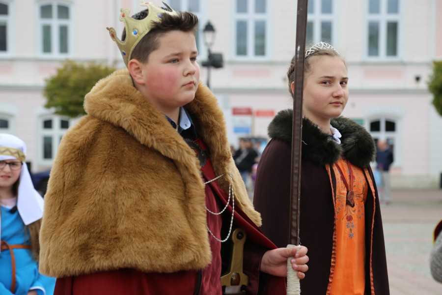 Mieszko z Dobrawą, Wyklęci i Gabriel Narutowicz na sanockim rynku [FOTORELACJA]