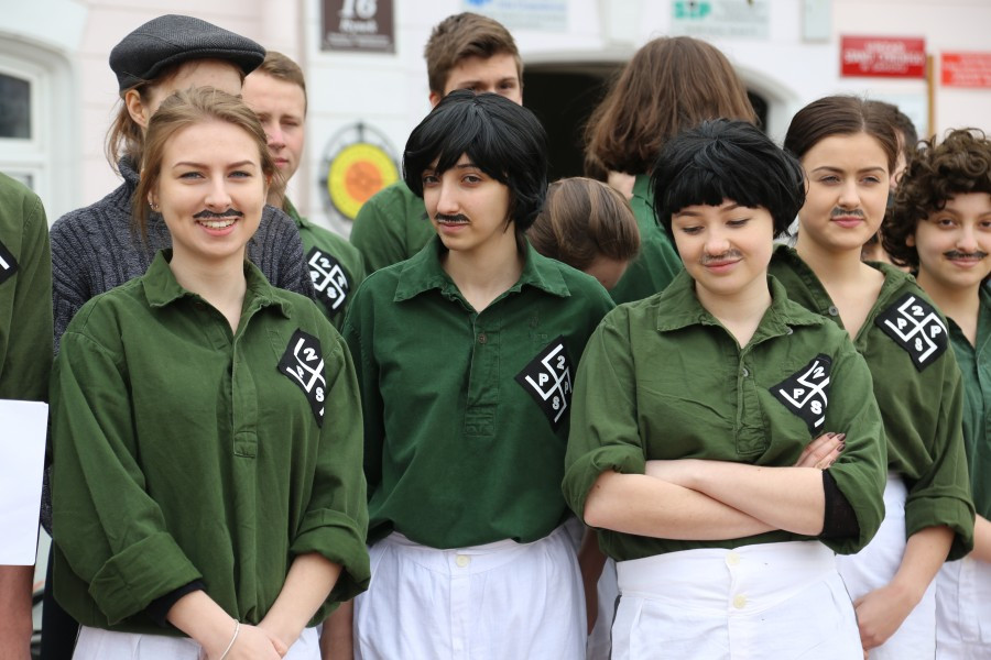 Mieszko z Dobrawą, Wyklęci i Gabriel Narutowicz na sanockim rynku [FOTORELACJA]