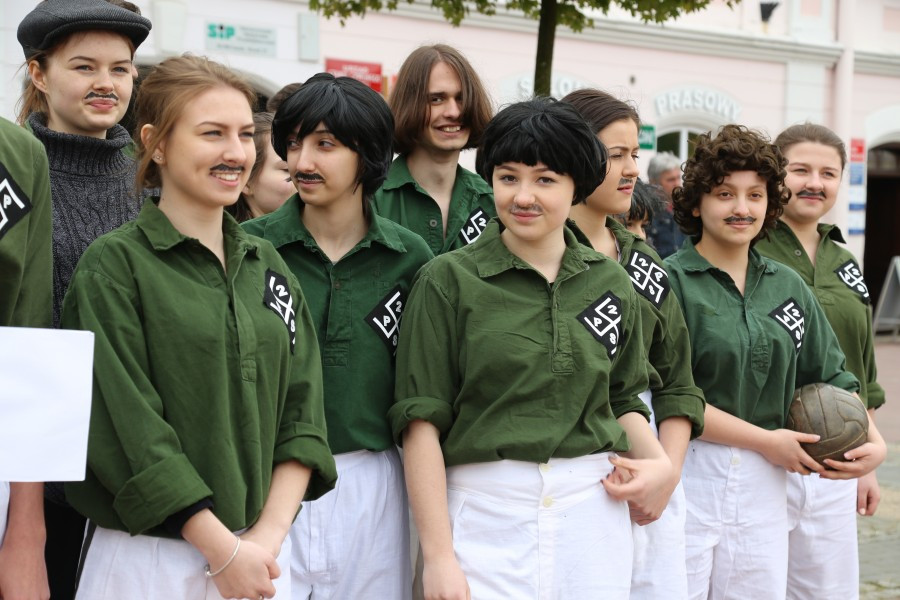 Mieszko z Dobrawą, Wyklęci i Gabriel Narutowicz na sanockim rynku [FOTORELACJA]