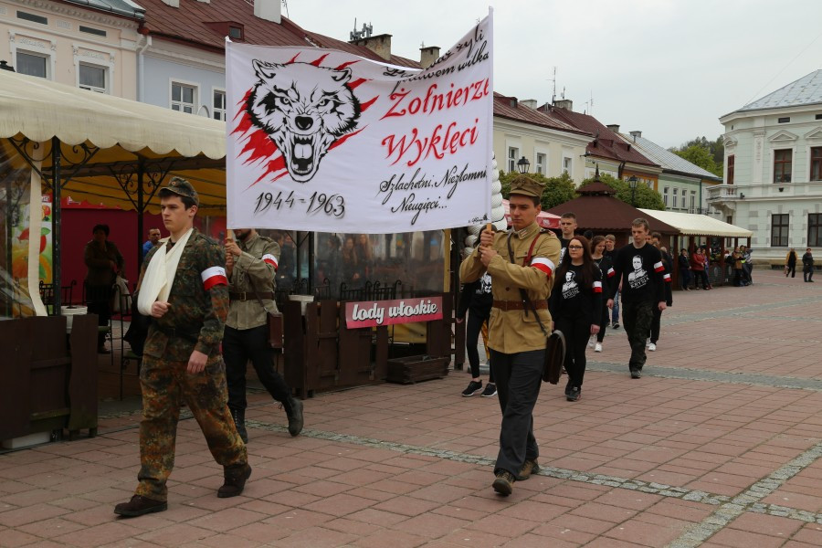 Mieszko z Dobrawą, Wyklęci i Gabriel Narutowicz na sanockim rynku [FOTORELACJA]