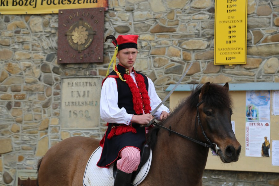 Mieszko z Dobrawą, Wyklęci i Gabriel Narutowicz na sanockim rynku [FOTORELACJA]