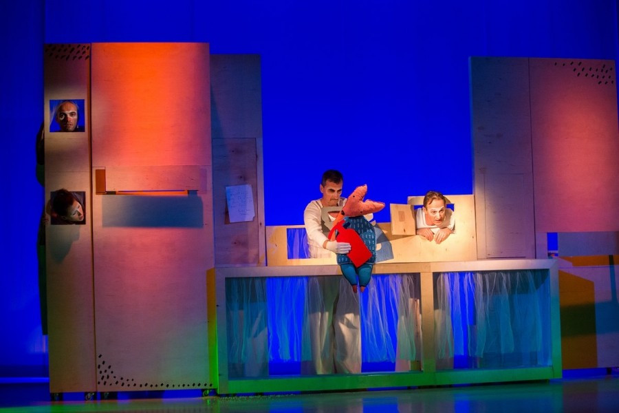 Skarpety i papiloty, czyli o tym, co zaszło w rodzinie lisów - spektakl dla dzieci