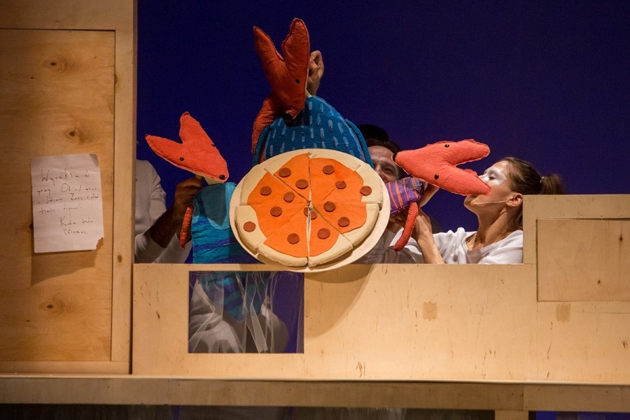 Skarpety i papiloty, czyli o tym, co zaszło w rodzinie lisów - spektakl dla dzieci