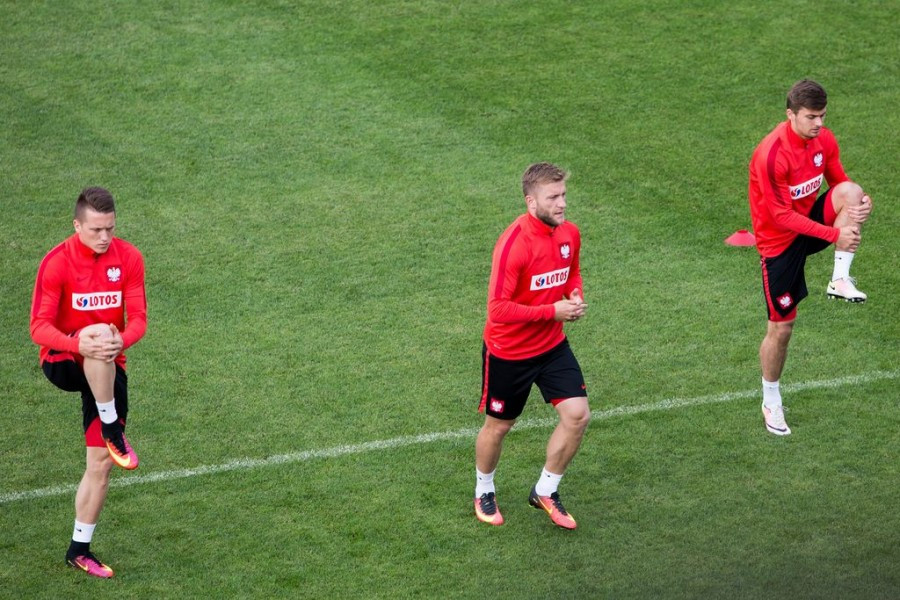 Treningi, zdjęcia i autografy. Kibice oszaleli na punkcie kadry Nawałki