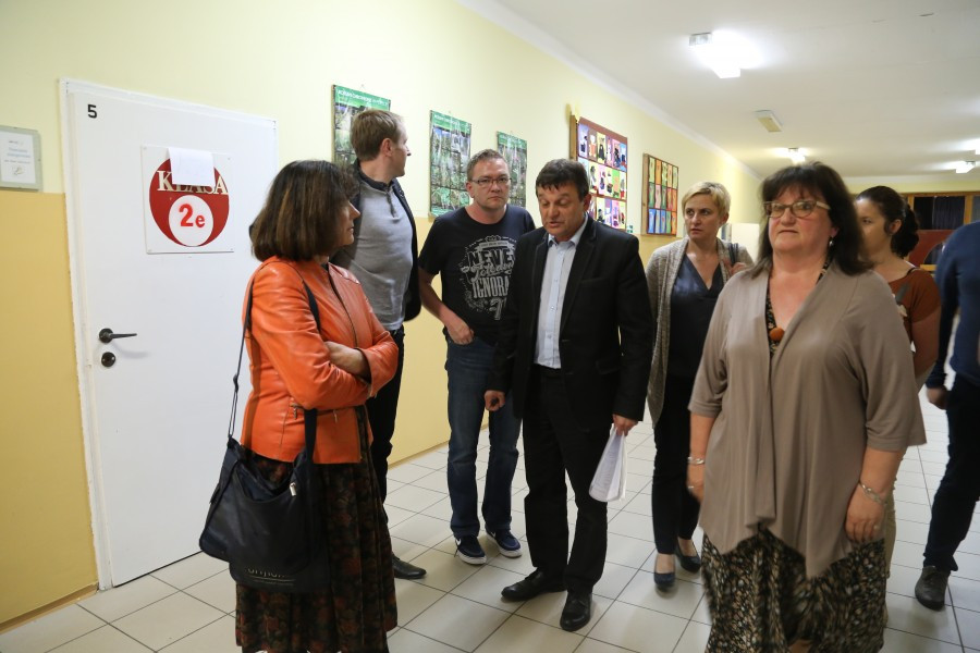 Spór o przedszkole w szkole