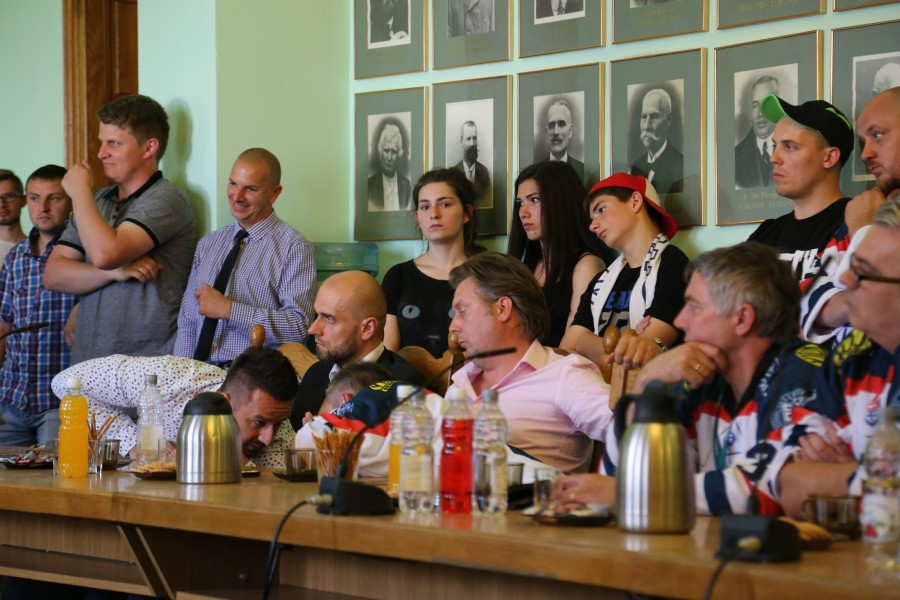 Nie ma pieniędzy na seniorski hokej [AKTUALIZACJA]