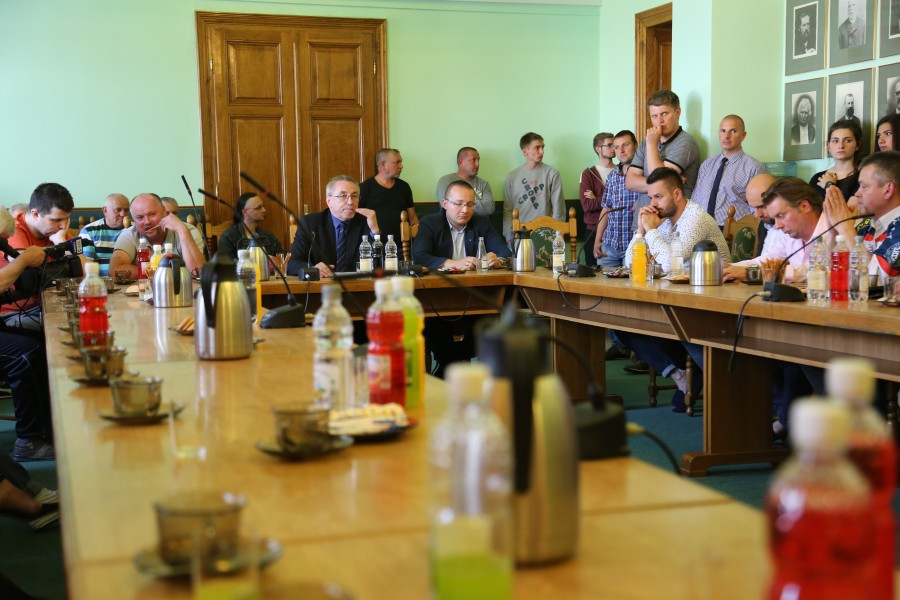 Nie ma pieniędzy na seniorski hokej [AKTUALIZACJA]