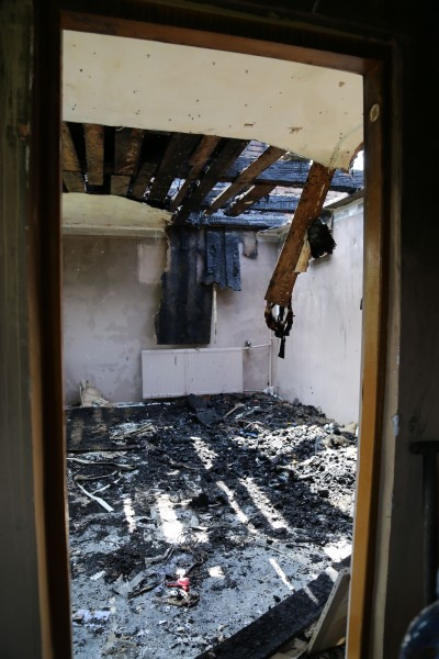 Ogień zabrał dom pięcioosobowej rodzinie [FOTORELACJA]