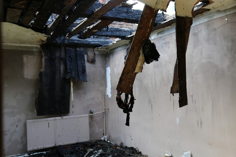 Ogień zabrał dom pięcioosobowej rodzinie [FOTORELACJA]