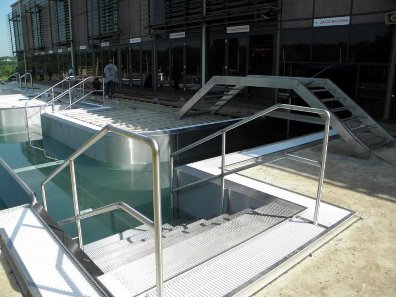 Na basen do Leska. Wkrótce otwarcie odkrytej pływalni. Już dziś zobacz, jak wygląda