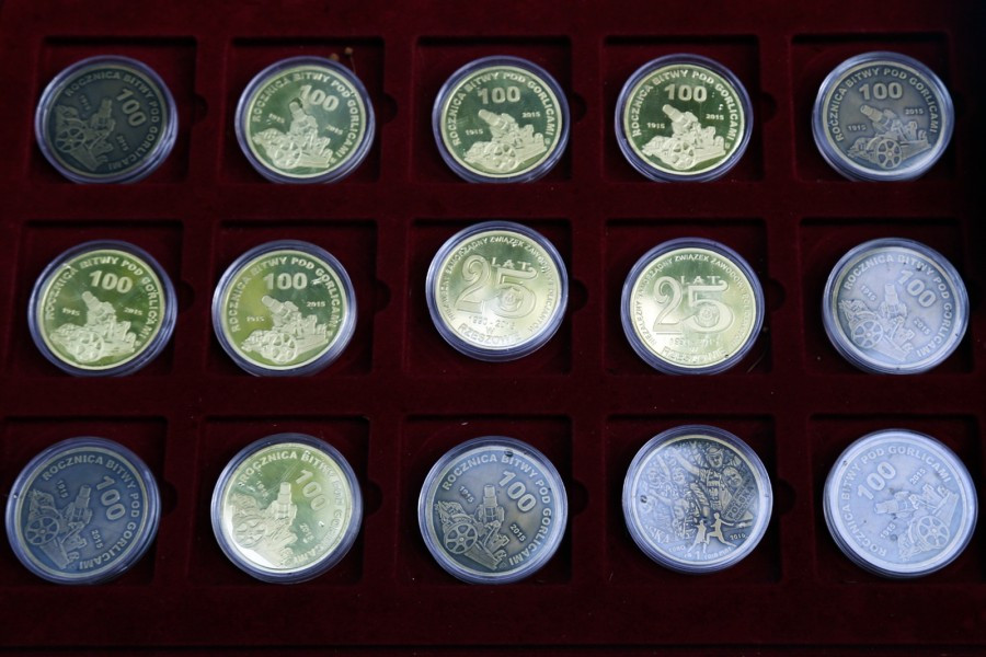 Piła motorowa plus drewno równa się rzeźba. Efektowny popis Piotra Worońca [ZDJĘCIA, WIDEO]