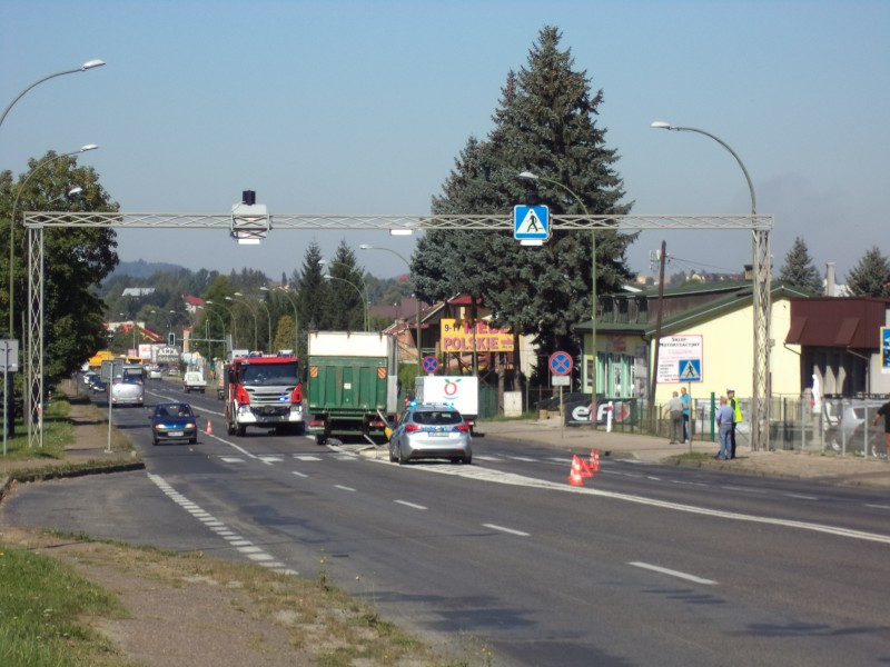 Ciężarówka wjechała w osobówkę