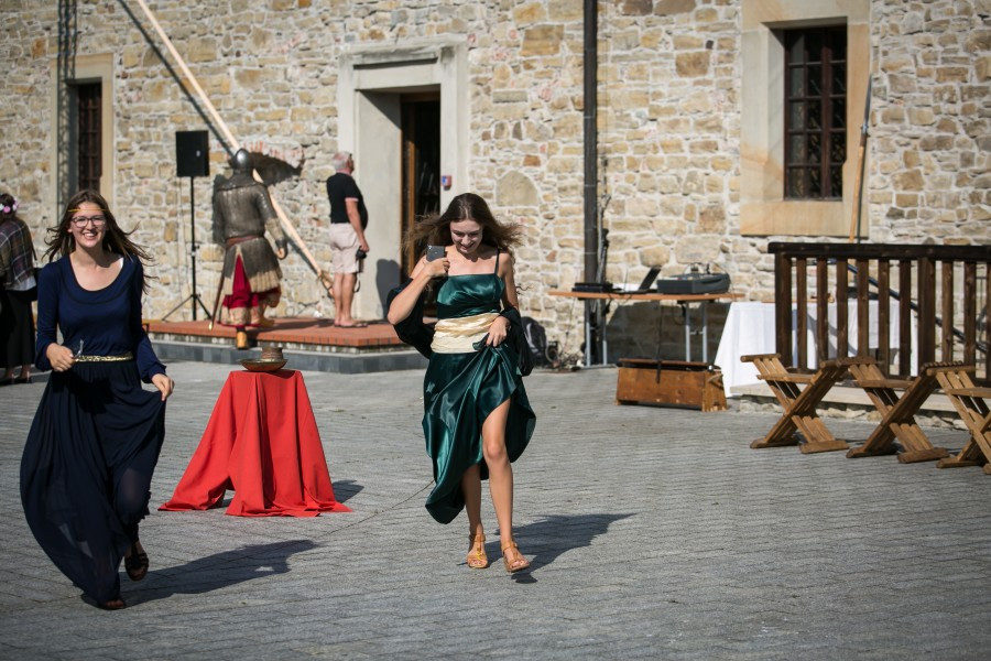 Tak wyglądał Chrzest Polski w wykonaniu sanockiej grupy rekonstrukcyjnej SCUTUM. Zobacz zdjęcia [FOTORELACJA]