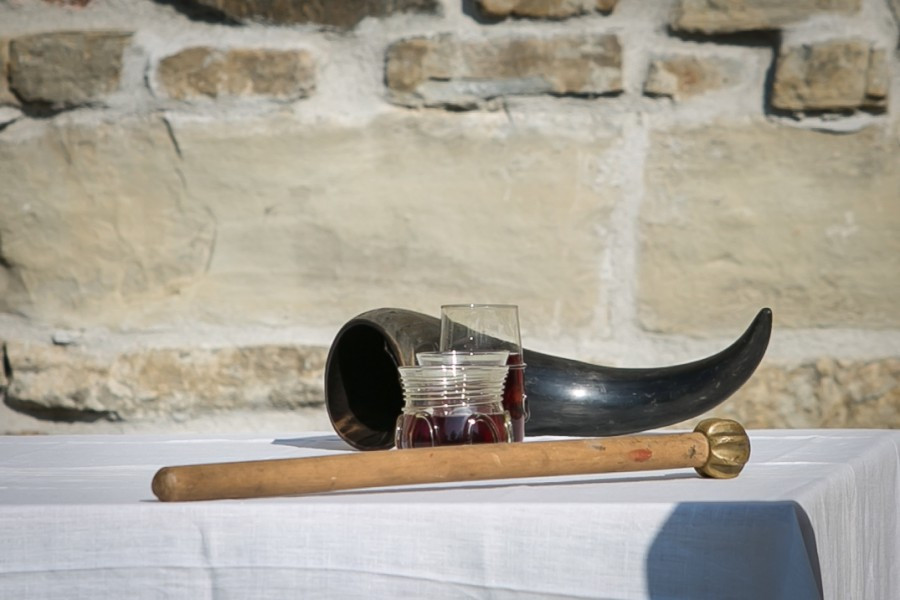 Tak wyglądał Chrzest Polski w wykonaniu sanockiej grupy rekonstrukcyjnej SCUTUM. Zobacz zdjęcia [FOTORELACJA]