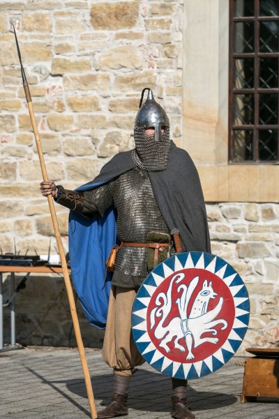 Tak wyglądał Chrzest Polski w wykonaniu sanockiej grupy rekonstrukcyjnej SCUTUM. Zobacz zdjęcia [FOTORELACJA]