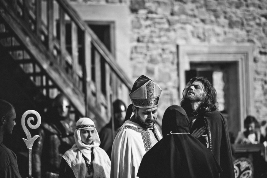 Tak wyglądał Chrzest Polski w wykonaniu sanockiej grupy rekonstrukcyjnej SCUTUM. Zobacz zdjęcia [FOTORELACJA]