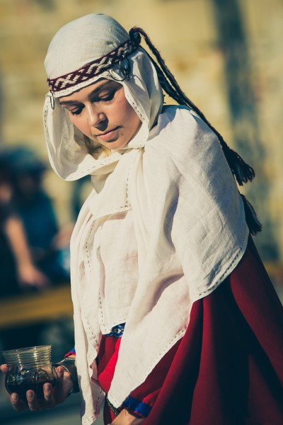 Tak wyglądał Chrzest Polski w wykonaniu sanockiej grupy rekonstrukcyjnej SCUTUM. Zobacz zdjęcia [FOTORELACJA]