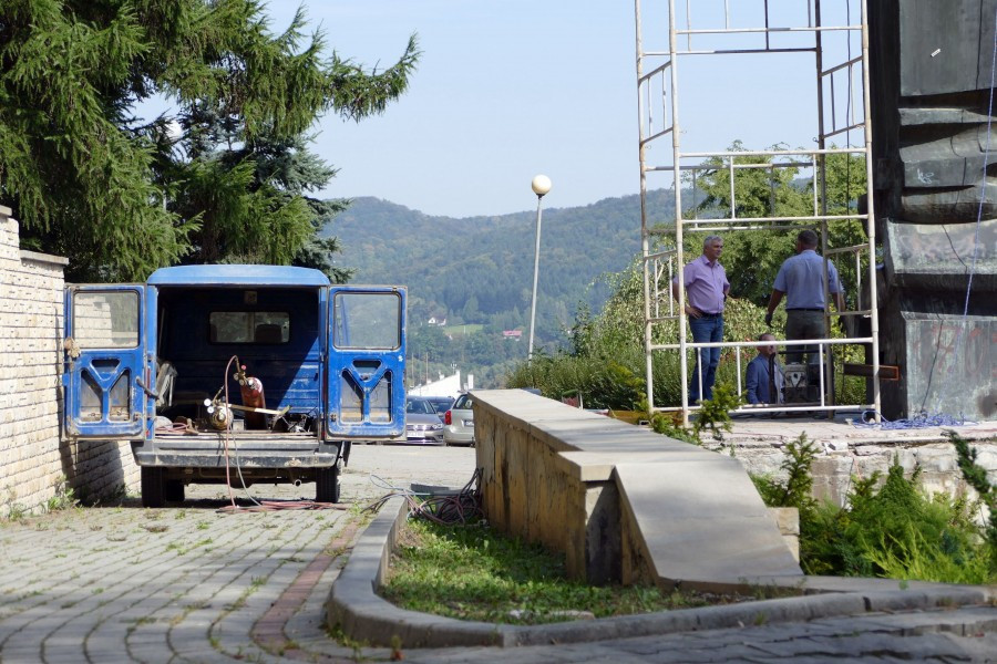 Kontrowersyjny pomnik dziś zniknie z parku