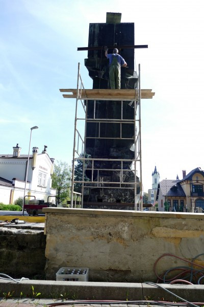 Kontrowersyjny pomnik dziś zniknie z parku