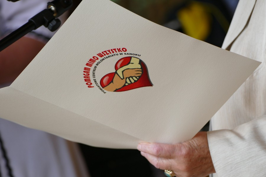 - Nie oceniamy, pomagamy. Albertynom stuknęło ćwierć wieku