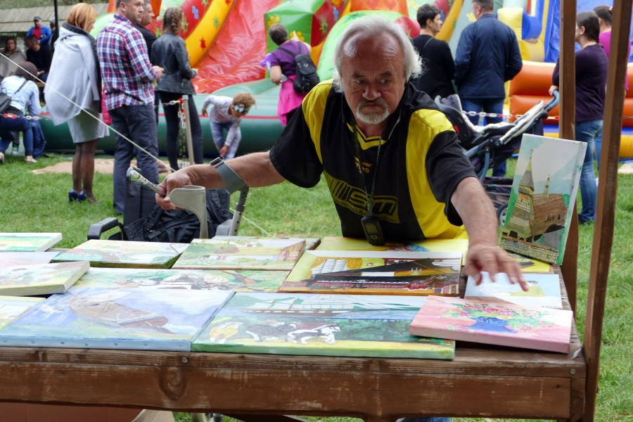 - Nie oceniamy, pomagamy. Albertynom stuknęło ćwierć wieku