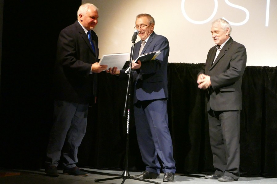 Skrajne reakcje po projekcji 