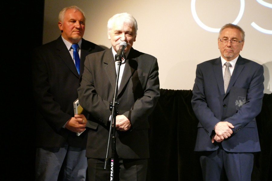 Skrajne reakcje po projekcji 