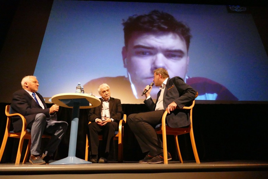 Skrajne reakcje po projekcji 