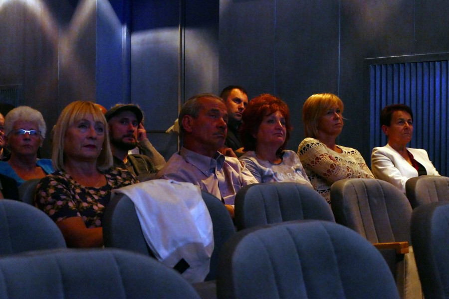 Skrajne reakcje po projekcji 