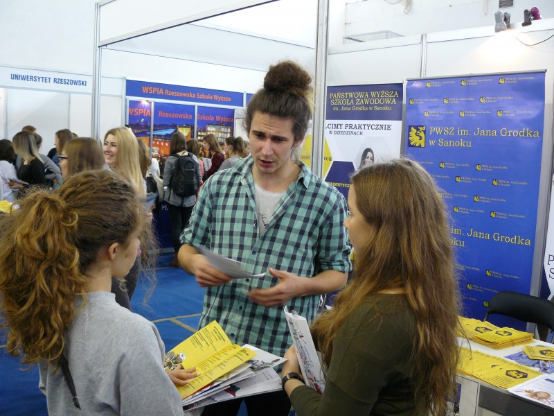 Największe sanockie firmy na Targach Edukacji i Pracy w PWSZ
