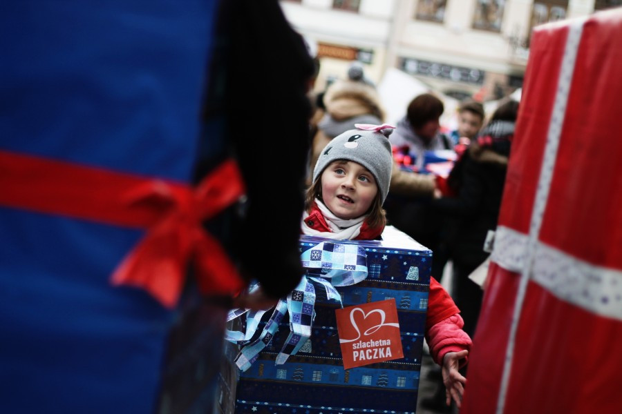 Podkarpacie gotowe do pomagania! Ruszyła SZLACHETNA PACZKA [ZDJĘCIA, WIDEO]
