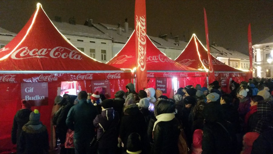 Tłumy sanoczan do świątecznej ciężarówki Coca-Coli [ZDJĘCIA, WIDEO]