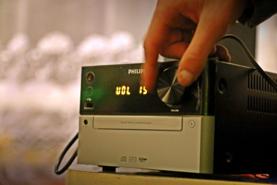 Uczniowie Gimnazjum nr 2 w roli świętych mikołajów. Obdarowali chorego Marcinka [ZOBACZ ZDJĘCIA]