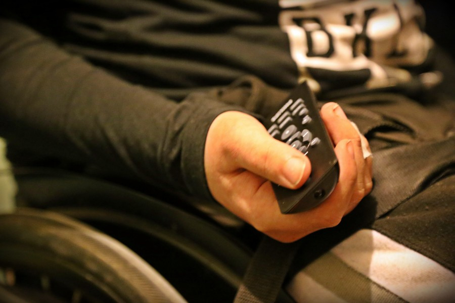 Uczniowie Gimnazjum nr 2 w roli świętych mikołajów. Obdarowali chorego Marcinka [ZOBACZ ZDJĘCIA]