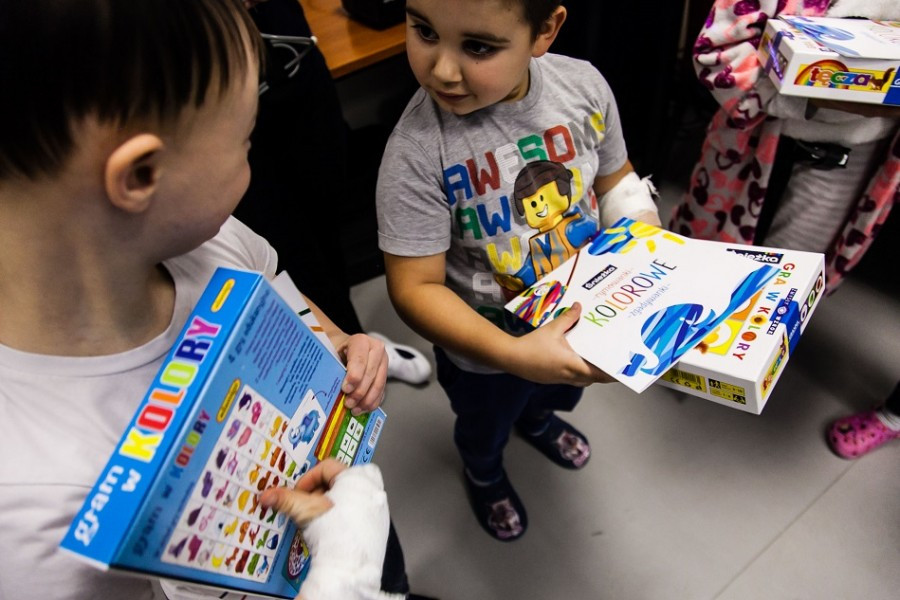 Sanocki oddział dziecięcy pokolorowany przez Śnieżkę