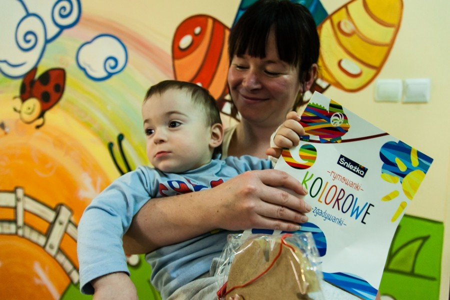 Sanocki oddział dziecięcy pokolorowany przez Śnieżkę