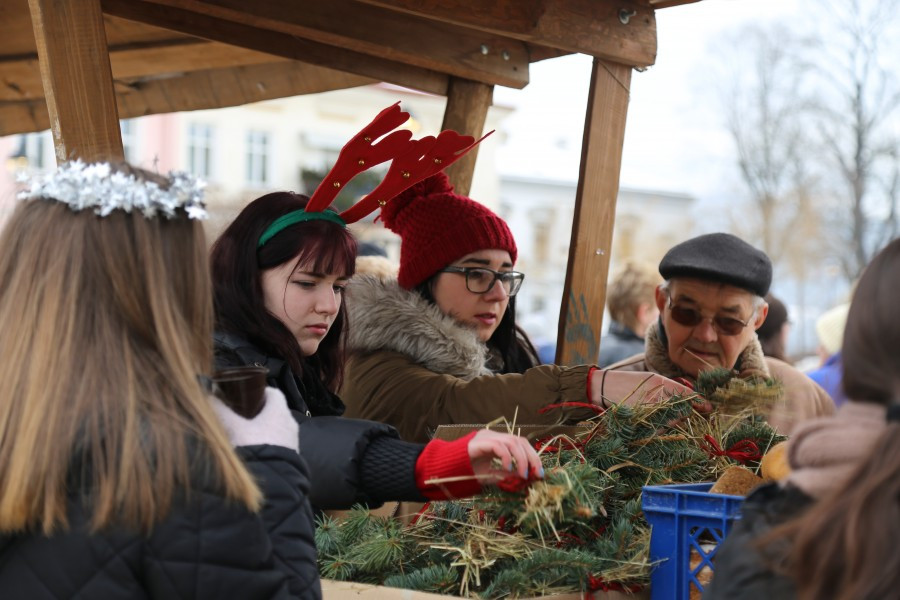 Tak wyglądała miejska Wigilia na rynku [ZDJĘCIA]