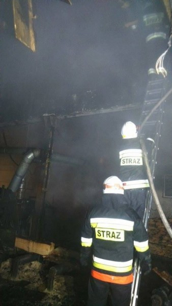 Spłonęły trzy hale produkcyjne. Straty są ogromne [ZDJĘCIA, AKTUALIZACJA]