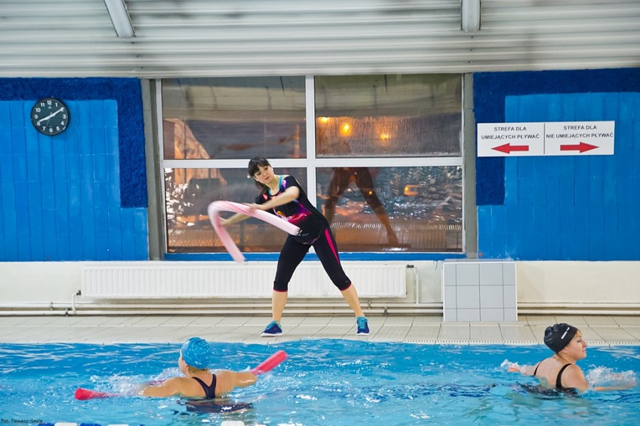 WOŚP 2017. Inauguracja na basenie - Orkiestra w Sanoku już gra! [ZDJĘCIA]