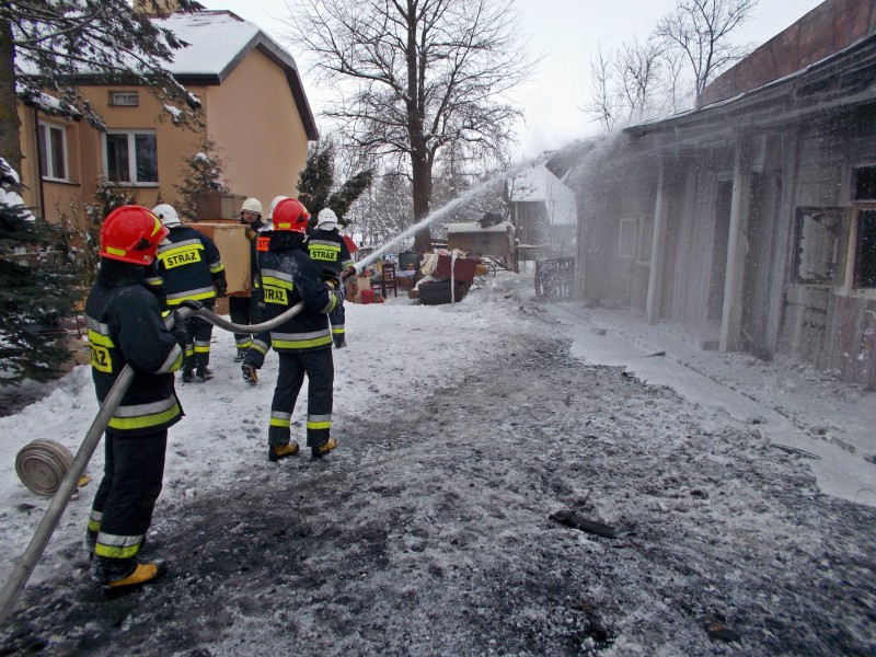 Starsze małżeństwo straciło dorobek życia w pożarze. Pilnie potrzebna pomoc
