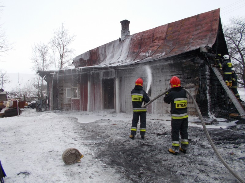 Starsze małżeństwo straciło dorobek życia w pożarze. Pilnie potrzebna pomoc