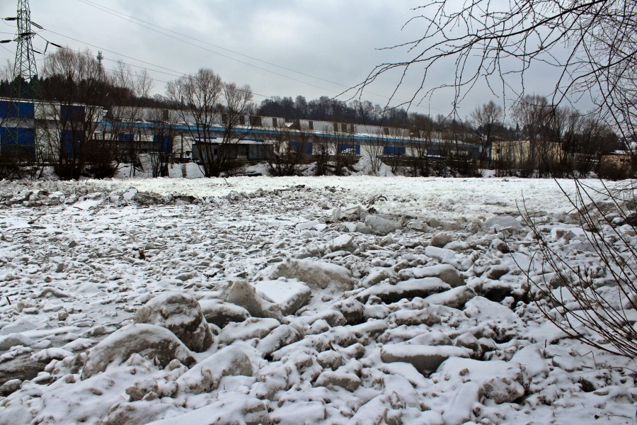 Zator na Osławie rośnie [ZOBACZ ZDJĘCIA]