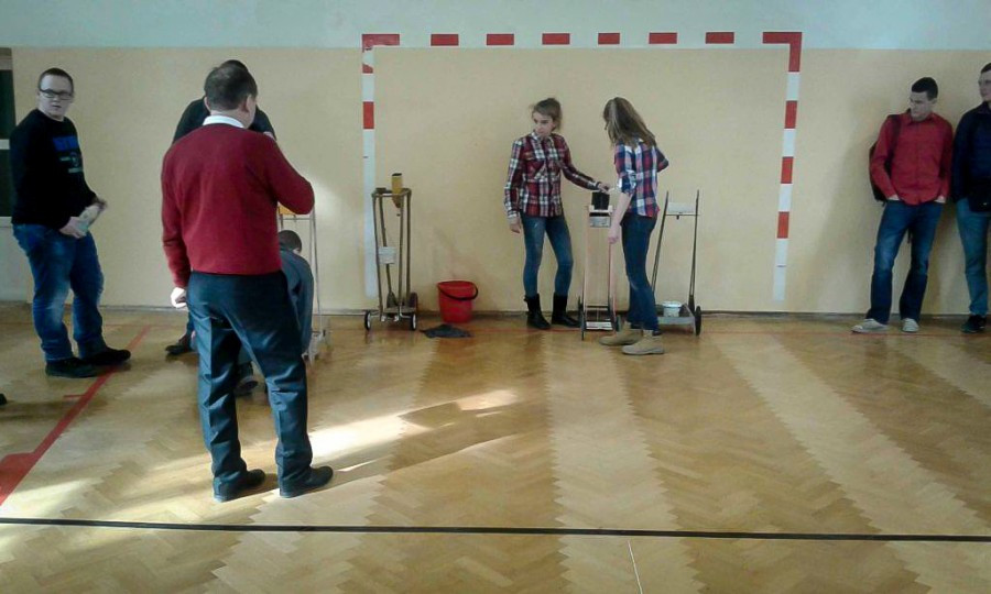 Zbudowały pojazd na wodę o smaku ogórkowo ? grejpfrutowym i wygrały