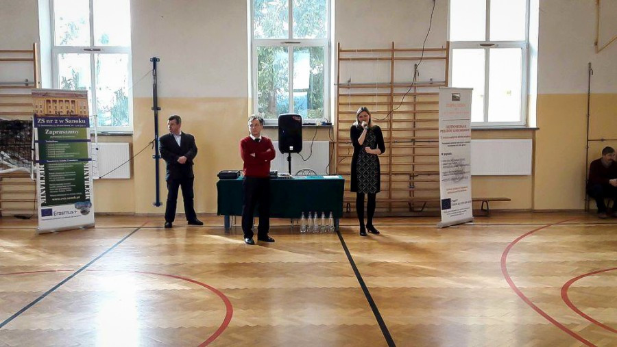 Zbudowały pojazd na wodę o smaku ogórkowo ? grejpfrutowym i wygrały