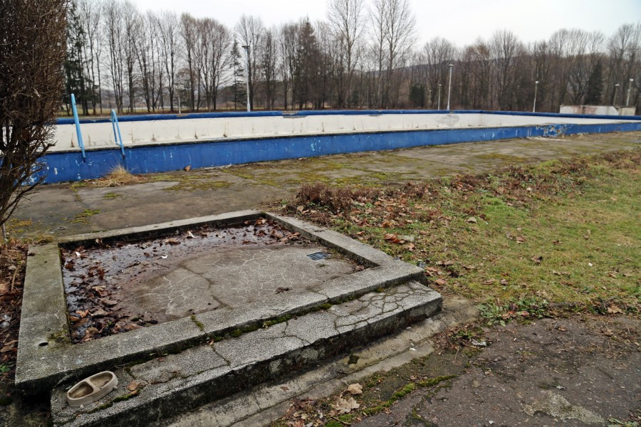 Wykonawca przejął plac budowy. Rusza budowa sanockich basenów [ZDJĘCIA]