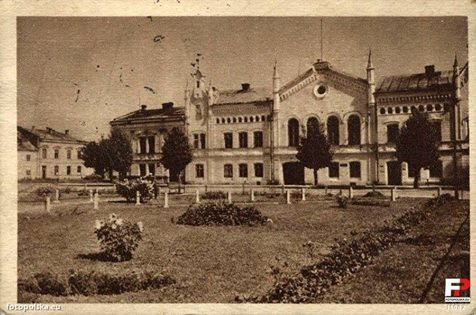 Zobacz niezwykłe zdjęcia sanockiej starówki