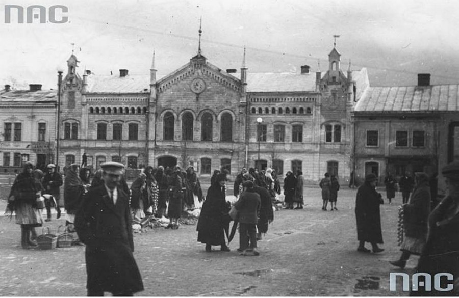 Zobacz niezwykłe zdjęcia sanockiej starówki