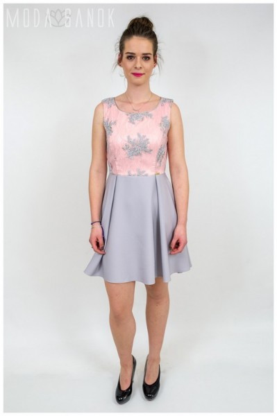 Wiosna za oknem, wiosna w szafie: Fotogaleria z pokazu nowej kolekcji w ModaSanok